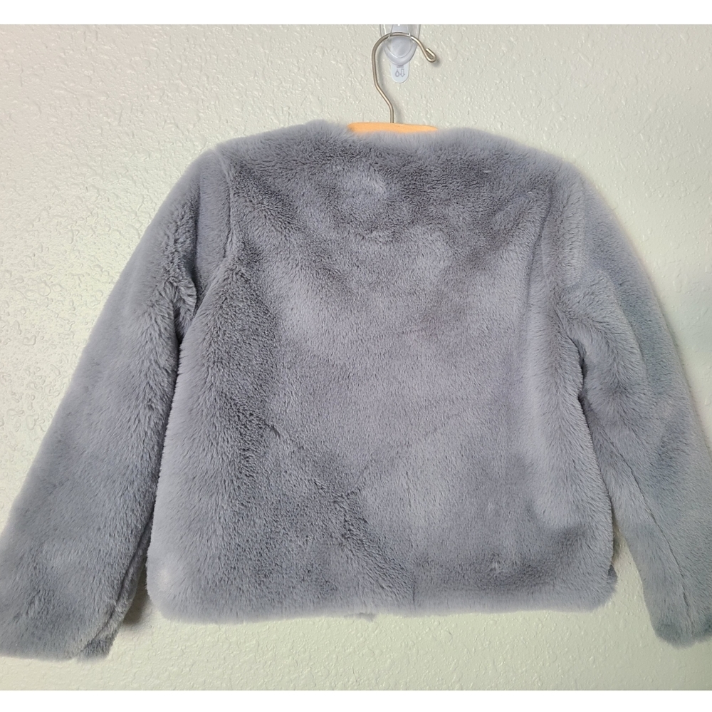 Baby Gap Faux Fur Shawl - Picture 3 of 3